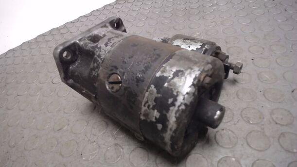 Foto: ANLASSER / STARTER BOSCH eines VW GOLF L