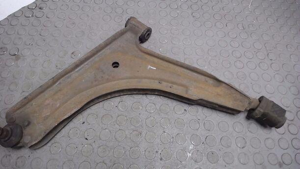 Foto: QUERLENKER VORN LINKS (17mm Traggelenk) eines VW GOLF L