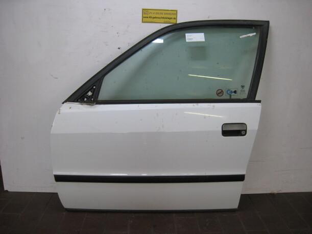 Foto: TÜR VORNE LINKS eines Lancia Dedra 1.6