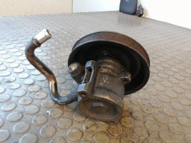 Foto: PUMPE SERVOLENKUNG eines Opel Vectra Top