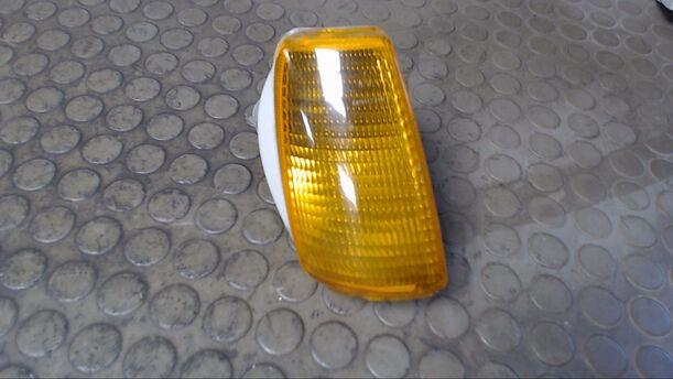 Foto: BLINKER / BLINKLEUCHTE RECHTS eines VW Polo