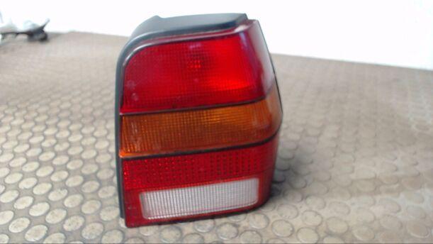 Foto: HECKLEUCHTE / RÜCKLICHT RECHTS eines VW Polo