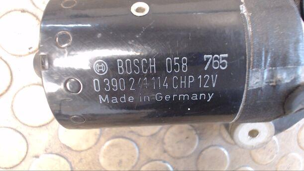 Foto: SCHEIBENWISCHERMOTOR VORN eines Mitsubishi Carisma 1600 Holiday