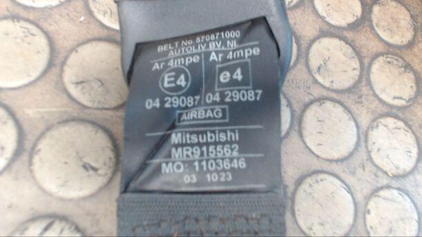 Foto: SICHERHEITSGURT VORNE RECHTS eines Mitsubishi Carisma 1600 Holiday