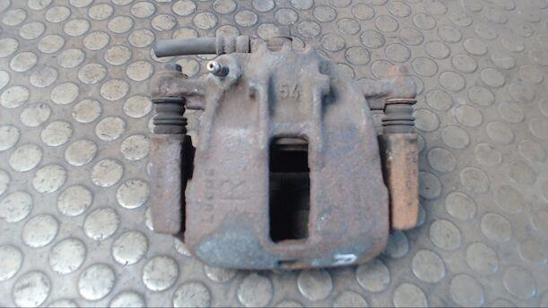 Foto: BREMSSATTEL VORNE RECHTS eines Mitsubishi Carisma 1600 Holiday