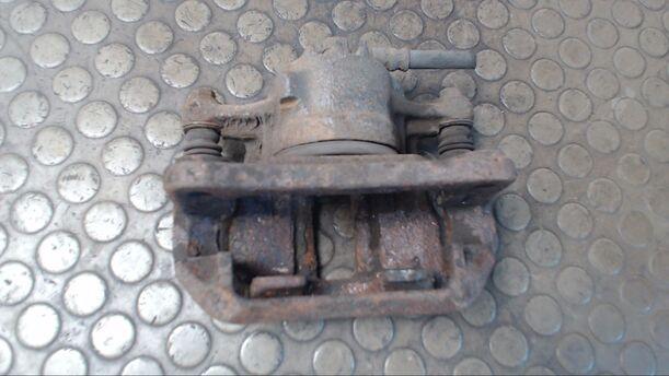 Foto: BREMSSATTEL VORNE RECHTS eines Mitsubishi Carisma 1600 Holiday