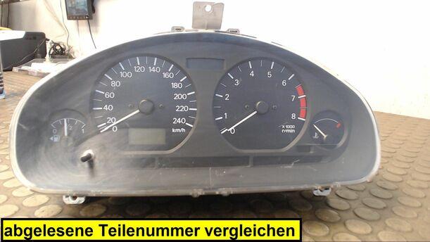Foto: TACHOEINHEIT eines Mitsubishi Carisma 1600 Holiday