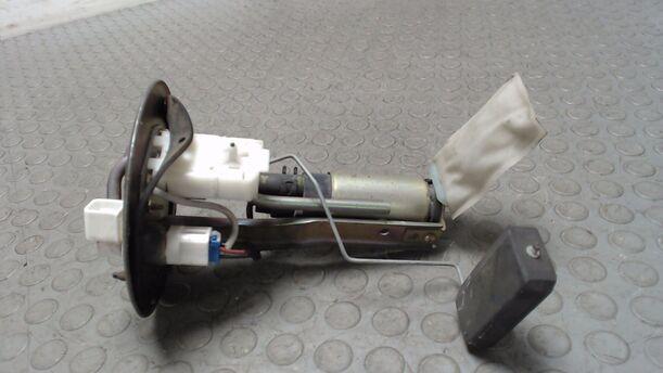 Foto: KRAFTSTOFFPUMPE eines Mazda Demio 1.4