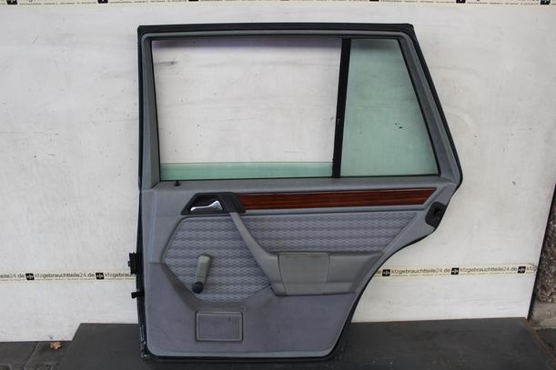 Foto: TÜR HINTEN RECHTS eines Mercedes-Benz 250 TD