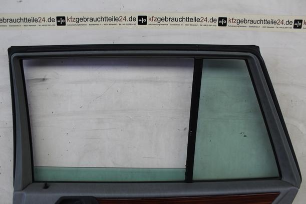 Foto: TÜR HINTEN RECHTS eines Mercedes-Benz 250 TD