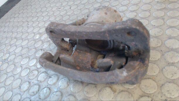 Foto: BREMSSATTEL VORN LINKS eines Mitsubishi Lancer 1300