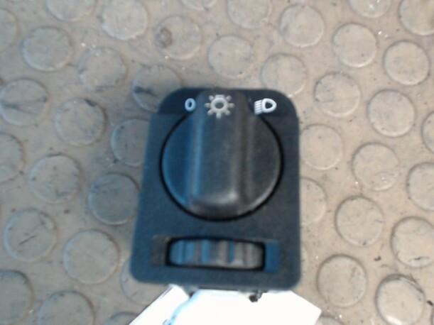 Foto: LICHTSCHALTER eines Opel Vectra Comfort