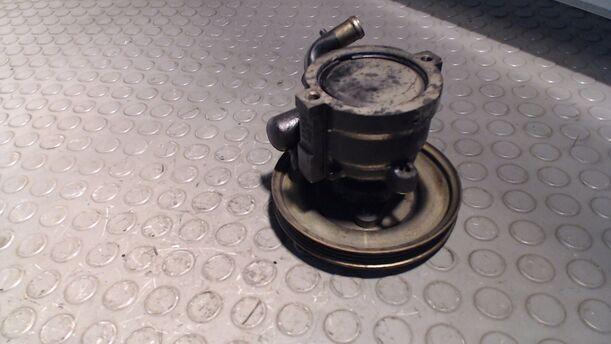 Foto: LENKGETRIEBEPUMPE eines Fiat Brava 1.6 16V Comfort