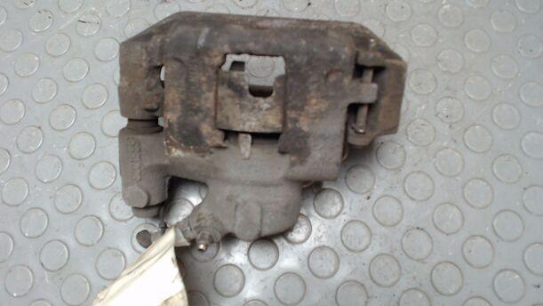 Foto: BREMSSATTEL VORN LINKS eines Fiat Cinquecento 0.9 i.e. Comfort