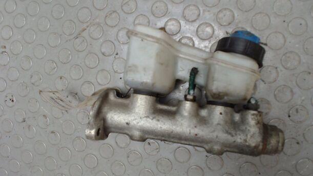 Foto: HAUPTBREMSZYLINDER eines Fiat Cinquecento 0.9 i.e. Comfort
