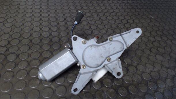 Foto: SCHEIBENWISCHERMOTOR HINTEN eines Kia Sephia