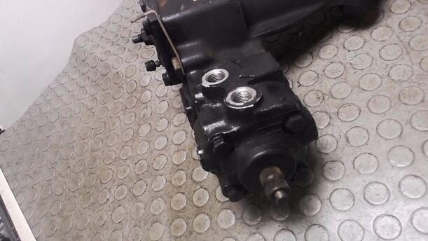 Foto: SERVOLENKUNG eines Opel Omega GRI
