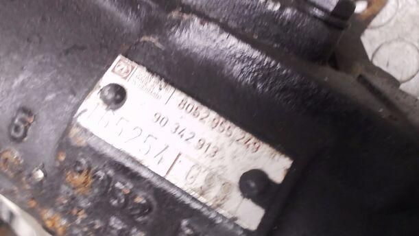 Foto: SERVOLENKUNG eines Opel Omega GRI