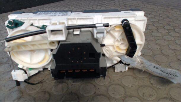 Foto: HEIZUNGSBETÄTIGUNG eines Opel Astra 2.0