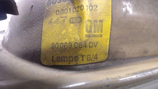 Foto: SCHEINWERFER RECHTS BOSCH H4 eines OPEL KADETT D 1,2S