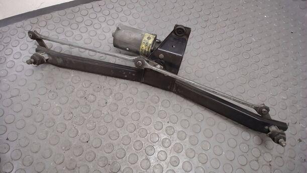 Foto: SCHEIBENWISCHERMOTOR VORN eines AUDI AUDI 80 1.6