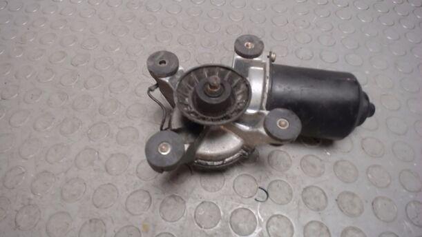 Foto: SCHEIBENWISCHERMOTOR VORN eines Mazda 121 16V Canvas Top