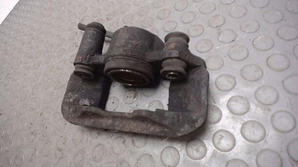 Foto: BREMSSATTEL VORN LINKS eines Mazda 121 16V Canvas Top