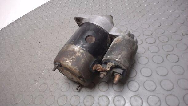 Foto: ANLASSER / STARTER eines Mazda 121 16V Canvas Top
