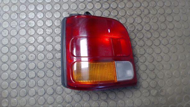 Foto: HECKLEUCHTE LINKS eines Daihatsu Cuore