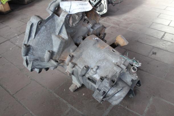 Foto: SCHALTGETRIEBE 5-GANG eines Daihatsu Cuore