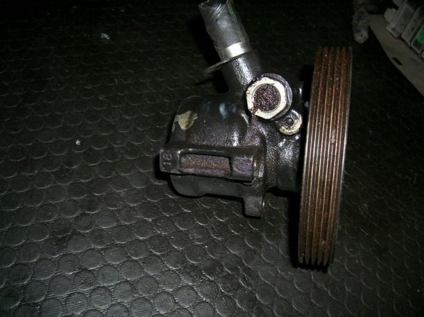 Foto: LENKGETRIEBEPUMPE eines Citroen ZX Avantage