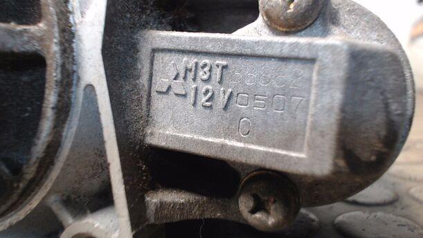 Foto: ANLASSER / STARTER eines Mazda 323 1.4i SLX