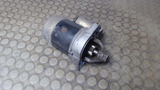 Foto: ANLASSER / STARTER eines Mazda 323 1.4i SLX