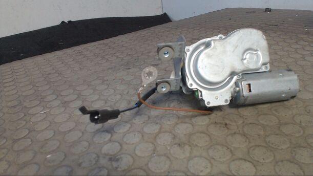 Foto: SCHEIBENWISCHERMOTOR HINTEN eines Opel Corsa 16V