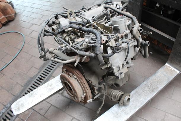 Foto: MOTOR (55000km) eines Nissan Sunny LX
