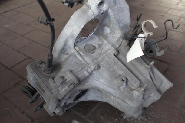 Foto: SCHALTGETRIEBE 5-GANG eines Honda Logo LX