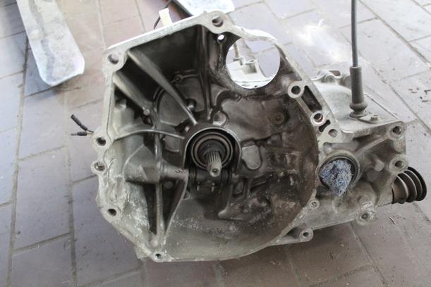 Foto: SCHALTGETRIEBE 5-GANG eines Honda Logo LX