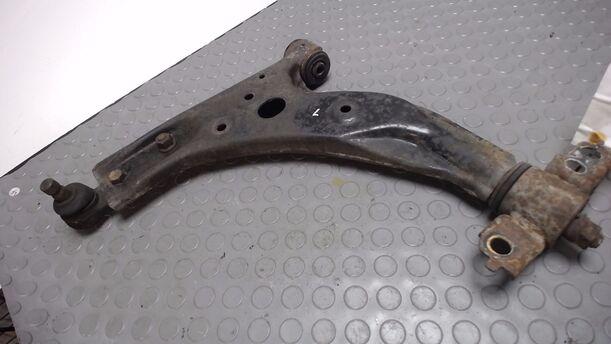Foto: QUERLENKER VORN LINKS UNTEN eines Mazda 323 F 1.6i 16V