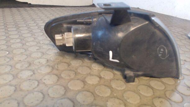 Foto: BLINKER VORN LINKS eines Mazda 323 S 1.5 LX