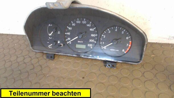 Foto: TACHOEINHEIT eines Mazda 323 S 1.5 LX