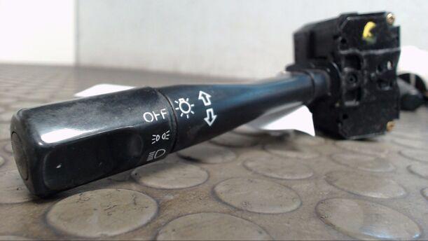 Foto: BLINKSCHALTER/KOMBISCHALTER eines Honda Civic Coupe 1.6i CL
