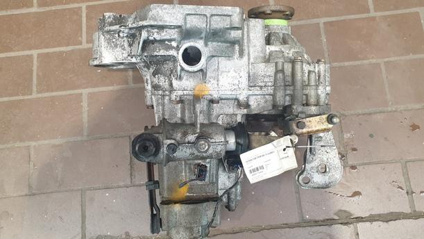Foto: SCHALTGETRIEBE 5-GANG  CZA eines VW Golf 1.4 CL