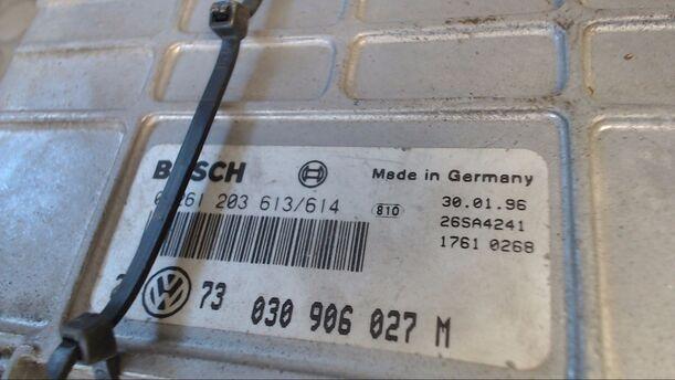 Foto: EINSPRITZSTEUERGERÄT eines VW Golf 1.4 CL