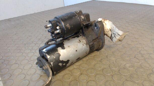 Foto: ANLASSER / STARTER BOSCH eines Opel Astra Caravan LX