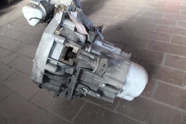 Foto: SCHALTGETRIEBE 5-GANG JB1197 eines Renault Megane Classic 1.6e Motion