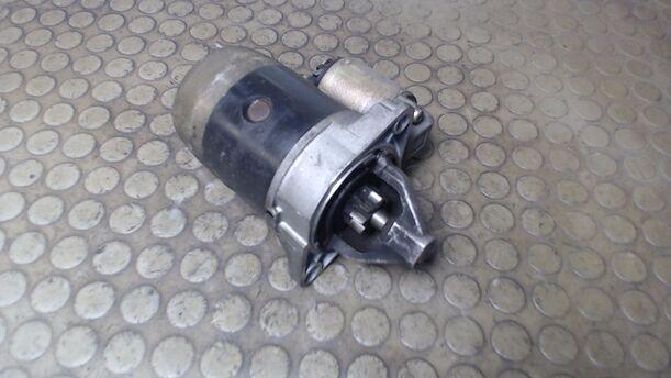 Foto: ANLASSER / STARTER eines Mazda 323 1.6i 16V Start