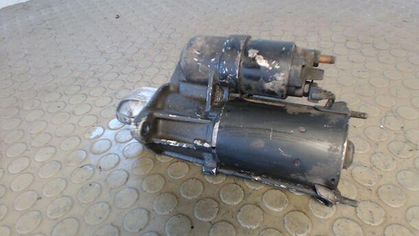 Foto: ANLASSER / STARTER eines Opel Astra