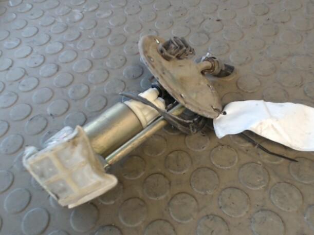Foto: KRAFTSTOFFPUMPE eines Daewoo Espero 1.5 Start
