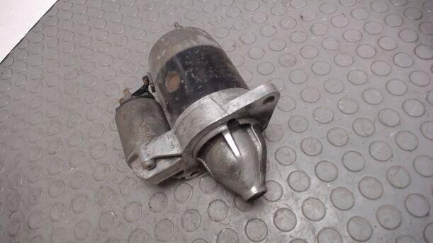 Foto: ANLASSER / STARTER eines Mazda 121 16V Canvas Top Start