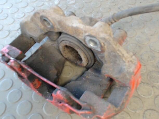Foto: BREMSSATTEL VORN RECHTS eines Daewoo Espero 1.5 Start